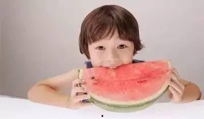 王毛毛吃瓜,揭秘娱乐圈幕后故事