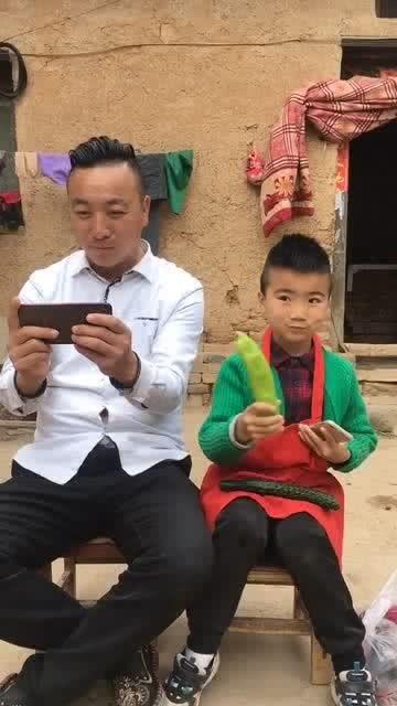 父母吃儿子的瓜,家庭伦理的微妙纠葛